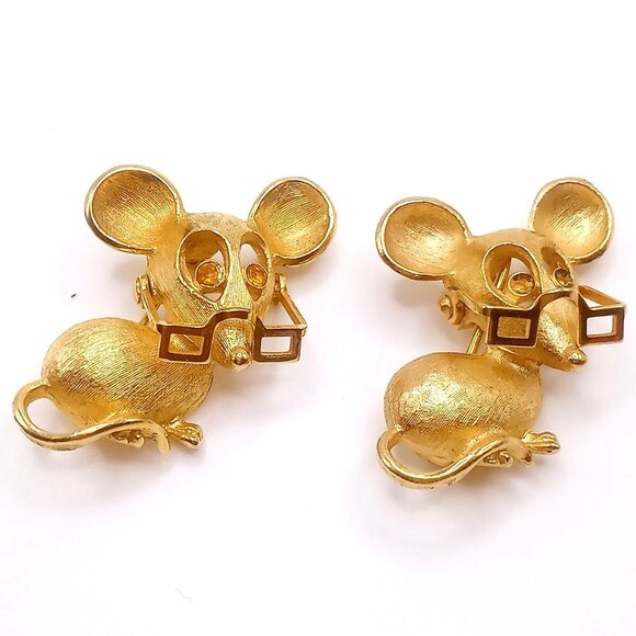 Vintage Avon Mouse Brooches Lot of 2 Cool Nerdy Gold Tone Moveable Glasses Pins - Picture 1 of 9